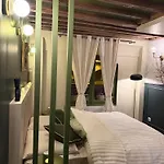 Appartement Face A L\'Opera Comique